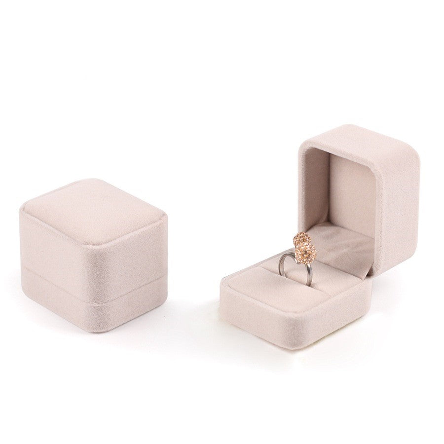 Flannel velvet jewellery ring box